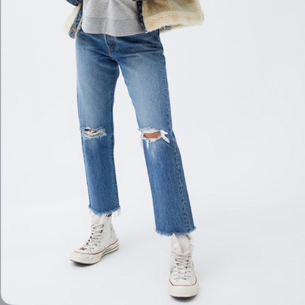 Wedgie Straight Levi Size 31
